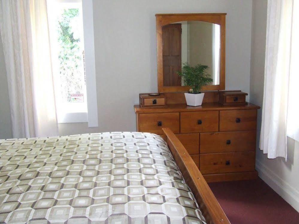 Tairoa Lodge & Cottage Hawera Dış mekan fotoğraf